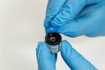 Abbildung 17 - Prüfung des Elektrodenstapels